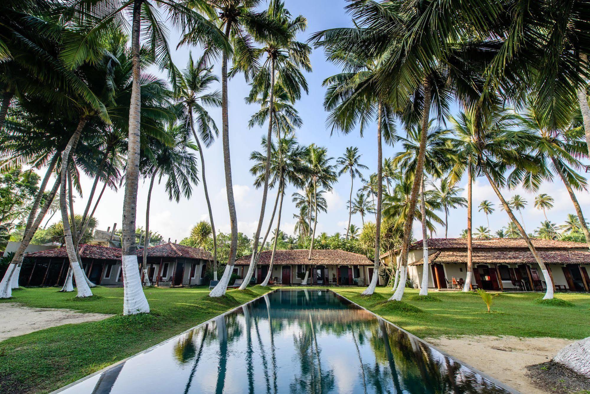 Apa Villa Thalpe Talpe Exterior photo